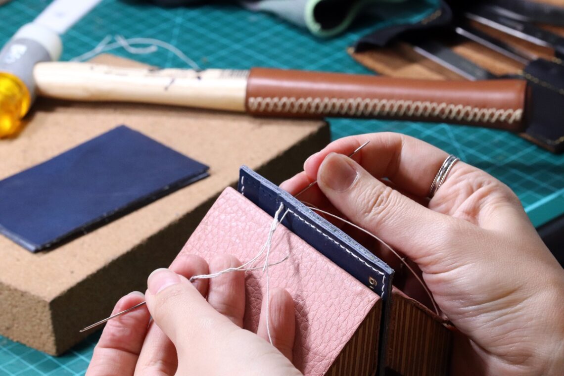Produzione di accessori in pelle